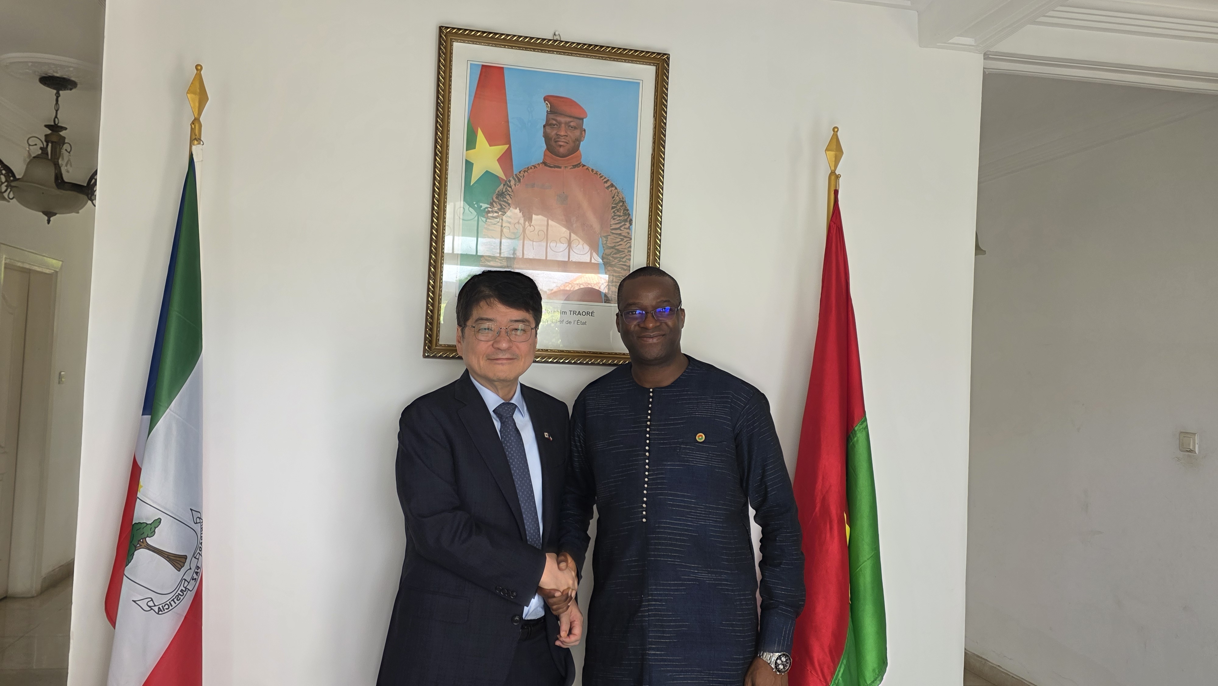 주적도기니 부르키나파소 총영사 면담